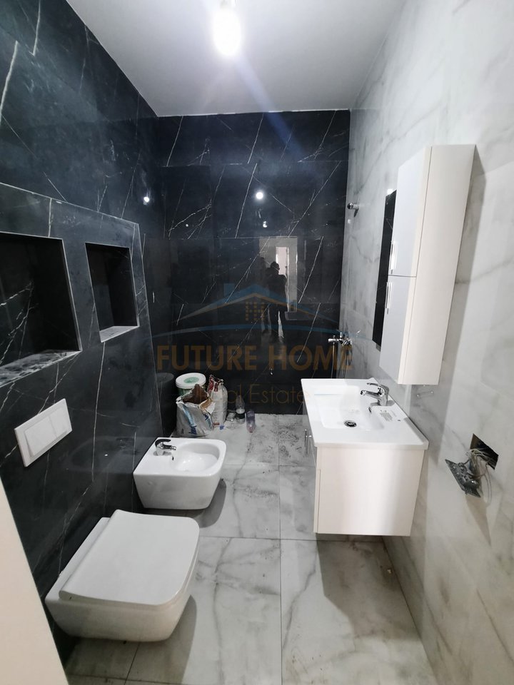 For rent, 2+1 Apartment Dry Lake FZ Complex, Tirana.