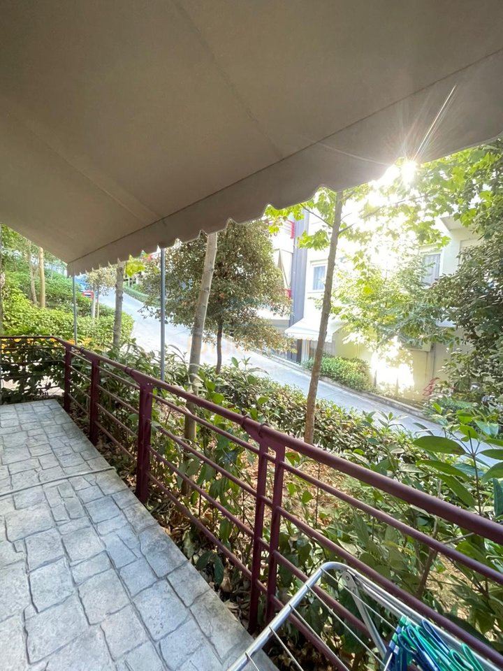 Shitet, Apartament 1+1, Green Terrace, Liqeni i Thatë, Tiranë.