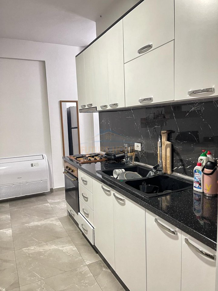 Shitet, Apartament 1+1, Green Terrace, Liqeni i Thatë, Tiranë.