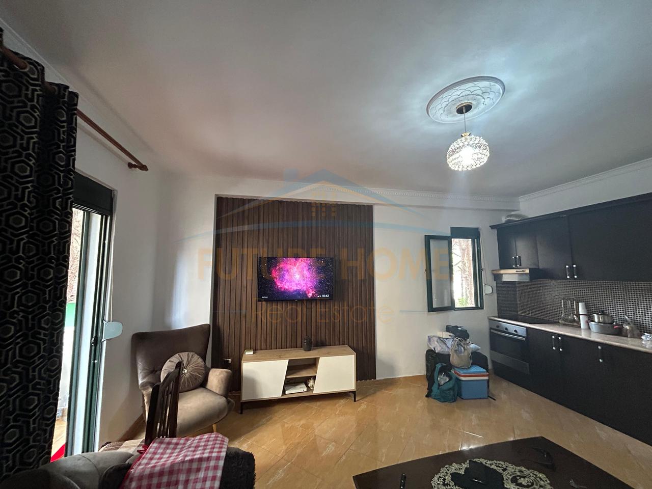 Apartment 1+1 for sale in Mali i Robit, Golem