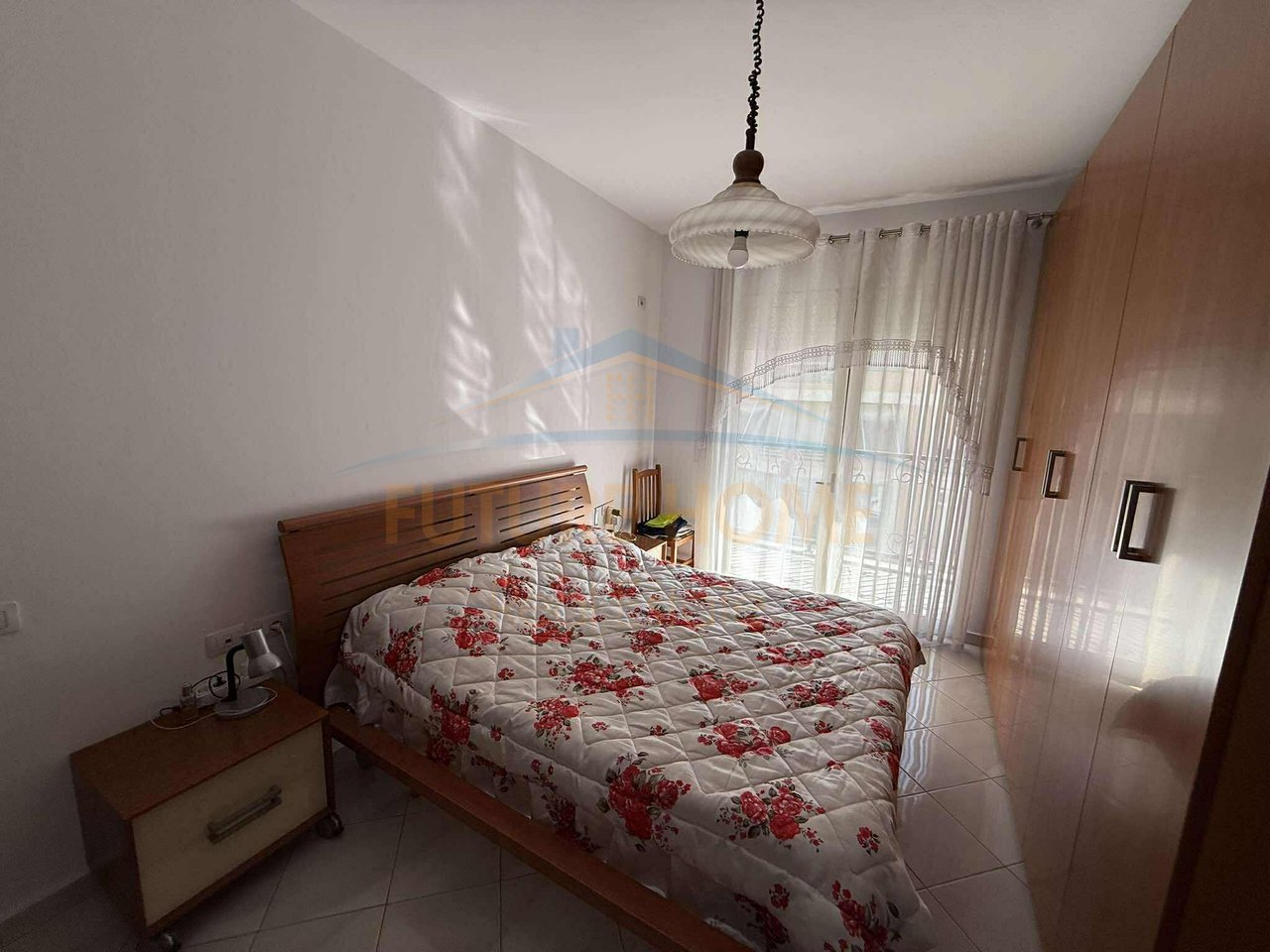 For rent, 2+1 apartment with parking space, Unaza e Re, Tirana.