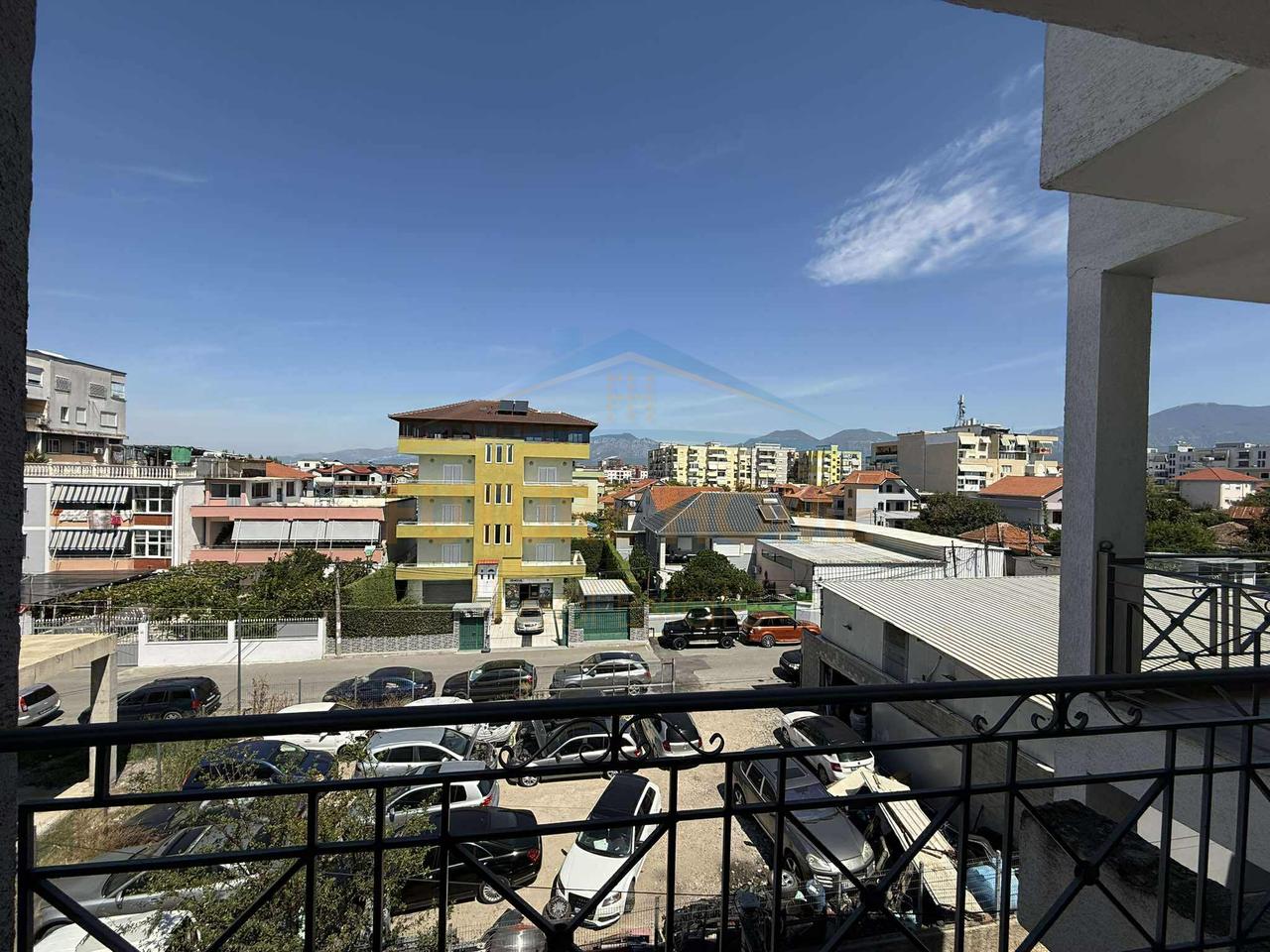 Qera, Apartament 2+1+2, Prane Ardenos.