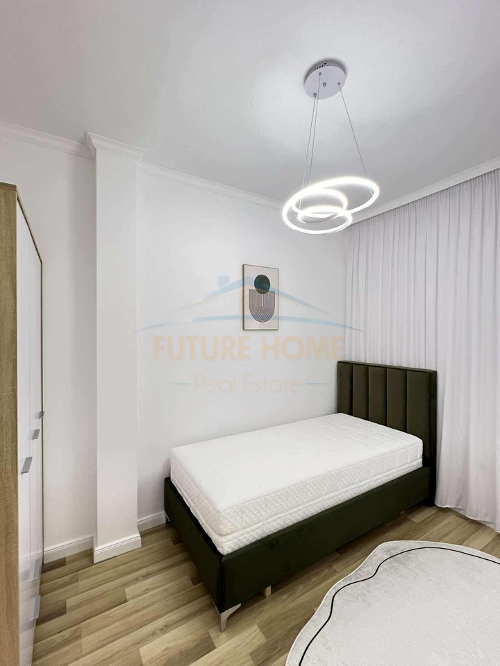 Shitet, Apartament 2+1, Unaza e Re, Tiranë.