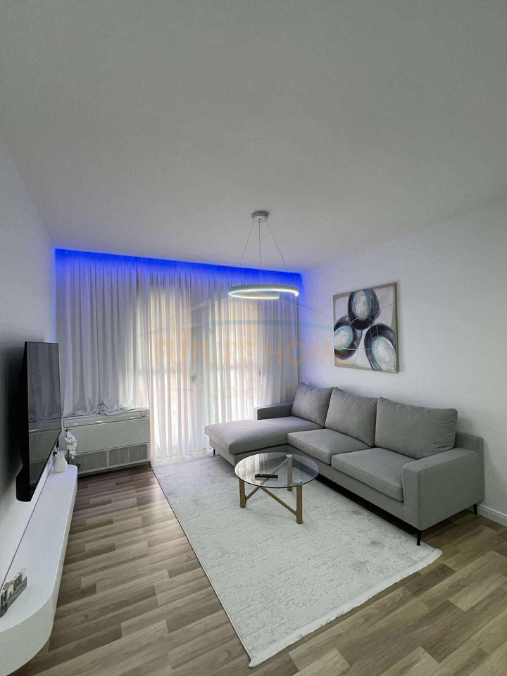 Shitet, Apartament 2+1, Unaza e Re, Tiranë.