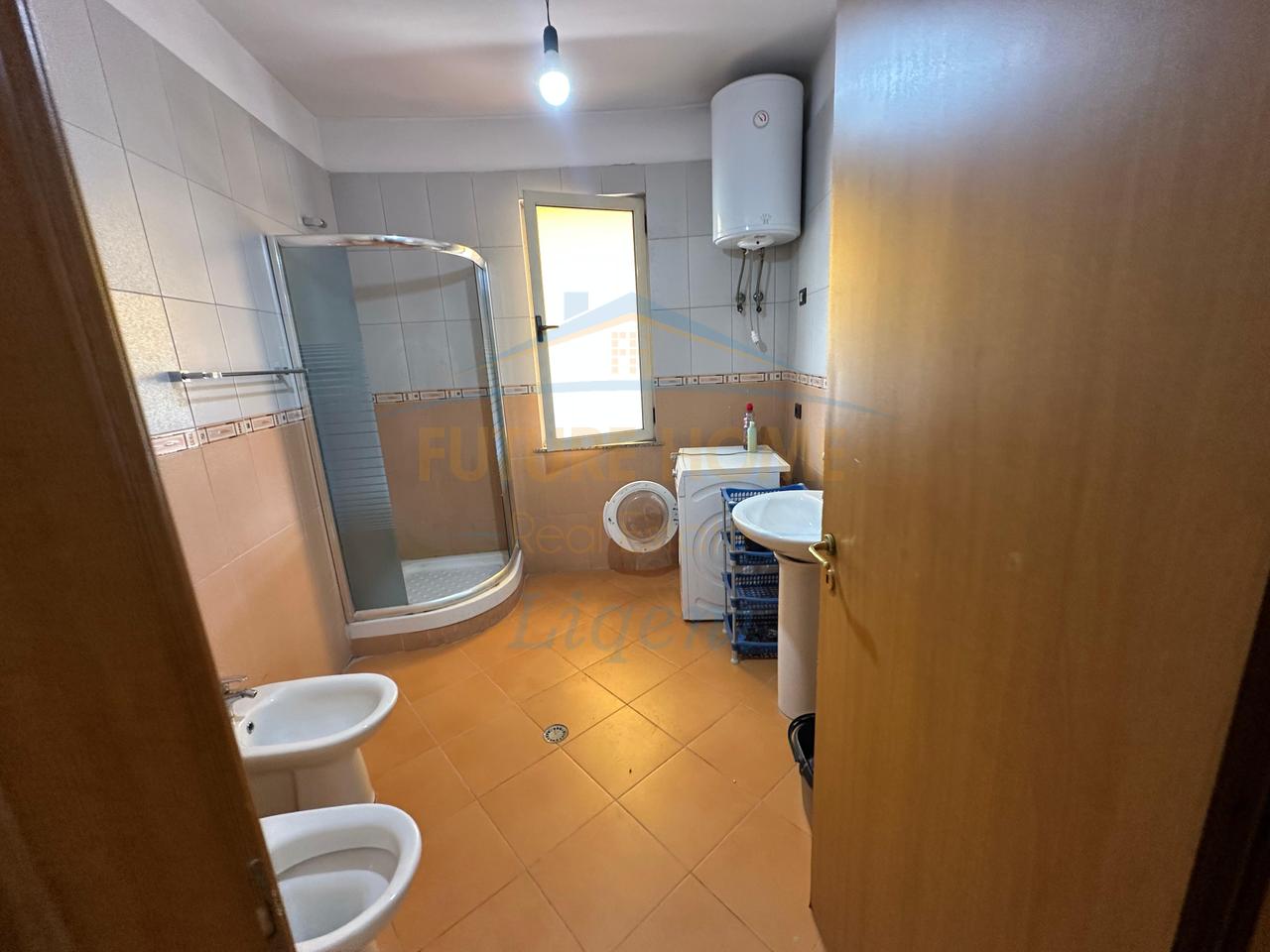 For sale, Studio apartment, Unaza e Re, Tirana.