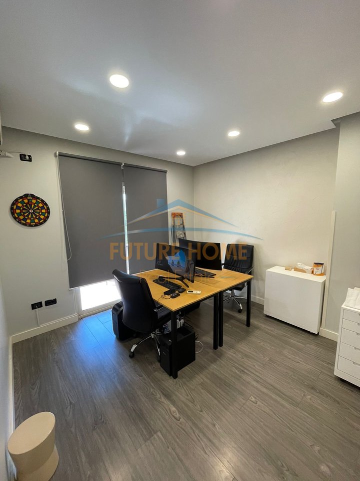 Qira, office space