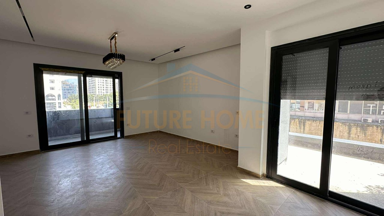 Shitet, Apartament 3+1+2 , Residenca Oasis, Tirane