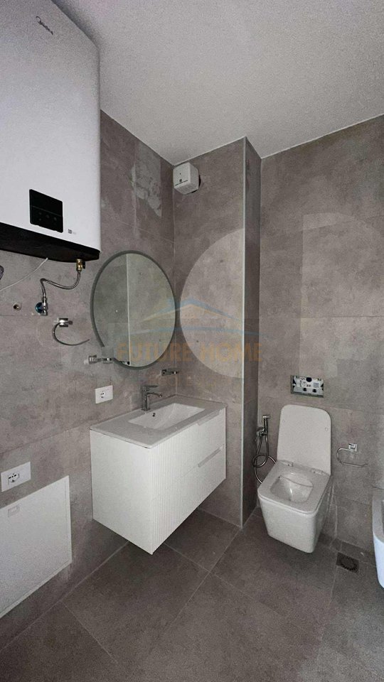 Shitet, Apartament 3+1+2 , Residenca Oasis, Tirane