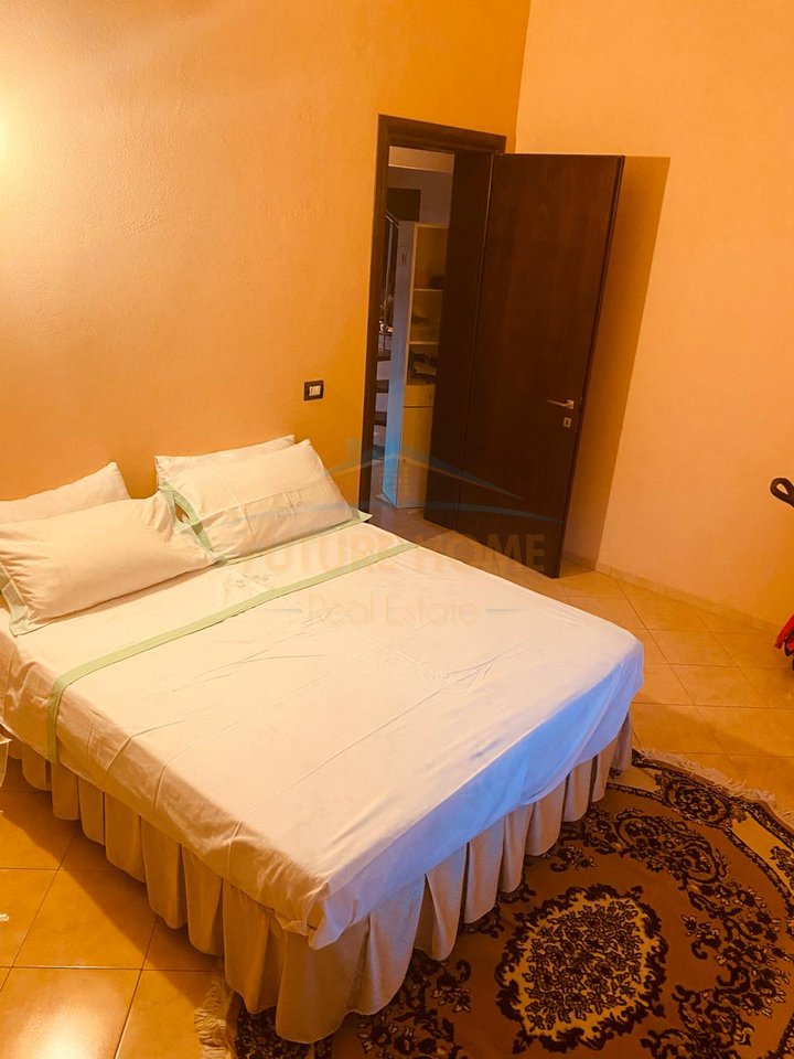 Shitet, Vile 3 kateshe, Plepa Durres
