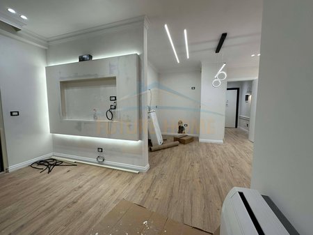 Appartamento 1+1+Veranda in Vendita nel Complesso Fratari, Nuovo Anello