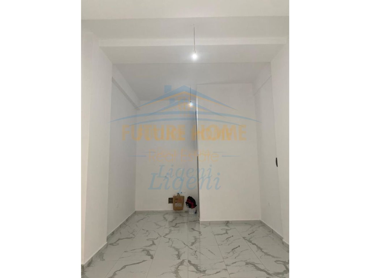 In vendita, locali commerciali, Blloku, Tirana.