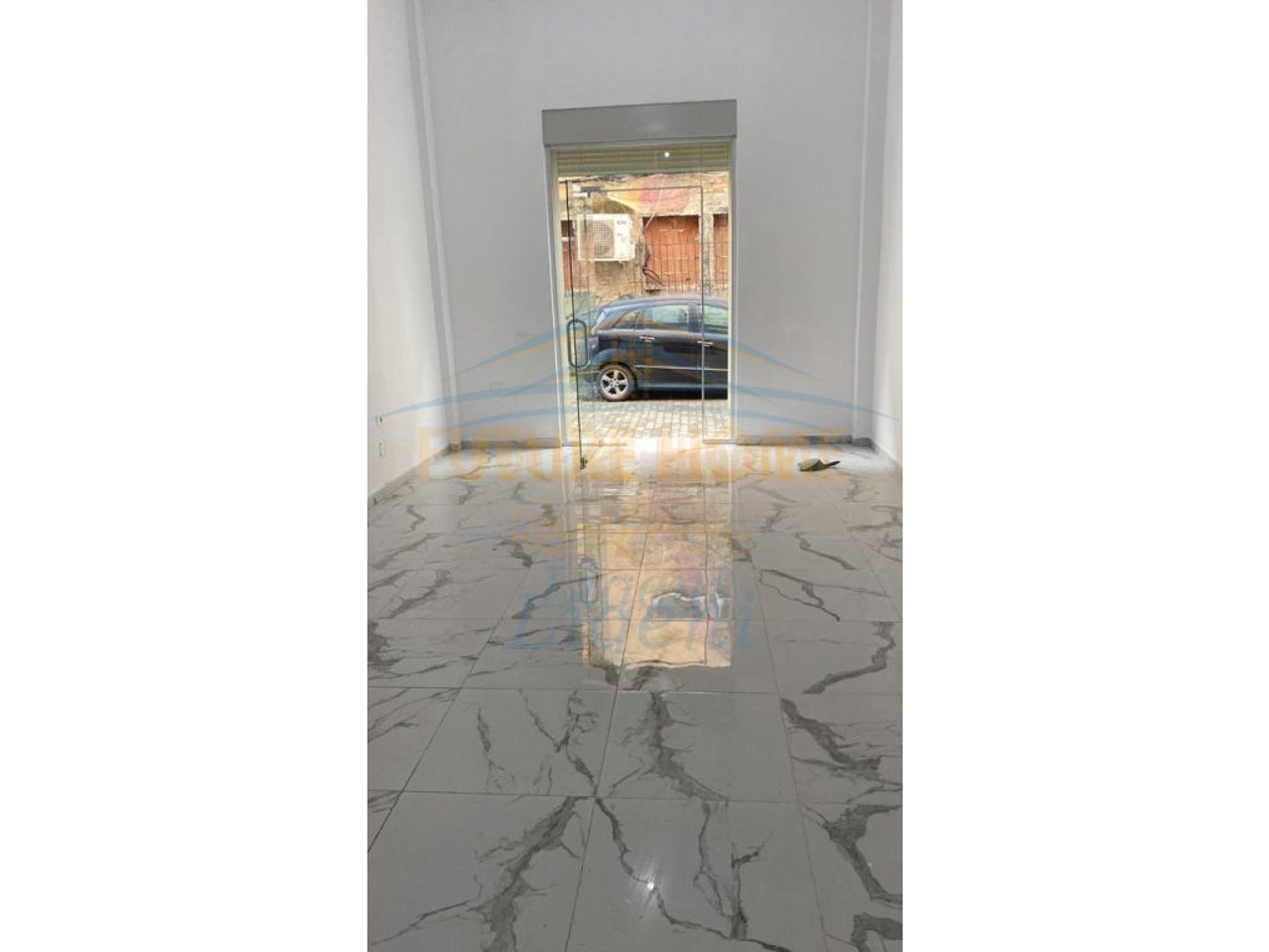 In vendita, locali commerciali, Blloku, Tirana.