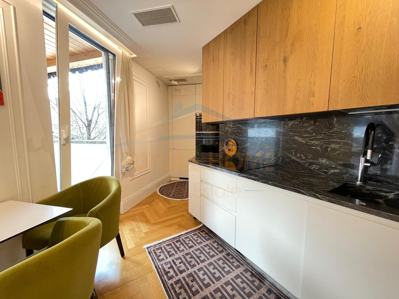 Qera, Apartament 2+1, Kopshti Botanik, Tirane