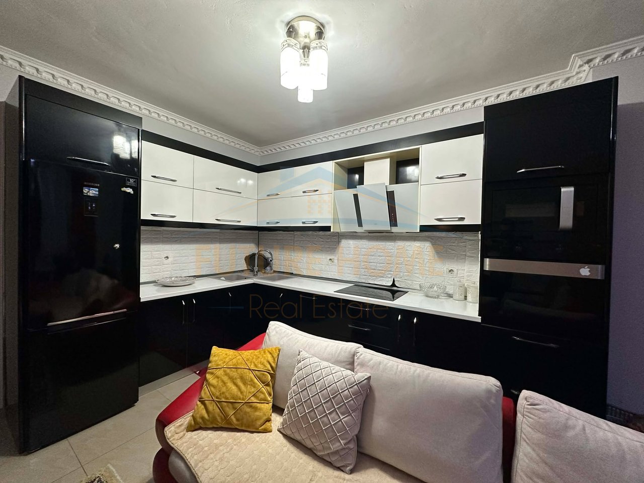 Qera , Apartament 2+1+2+Parkim , Unaza e re