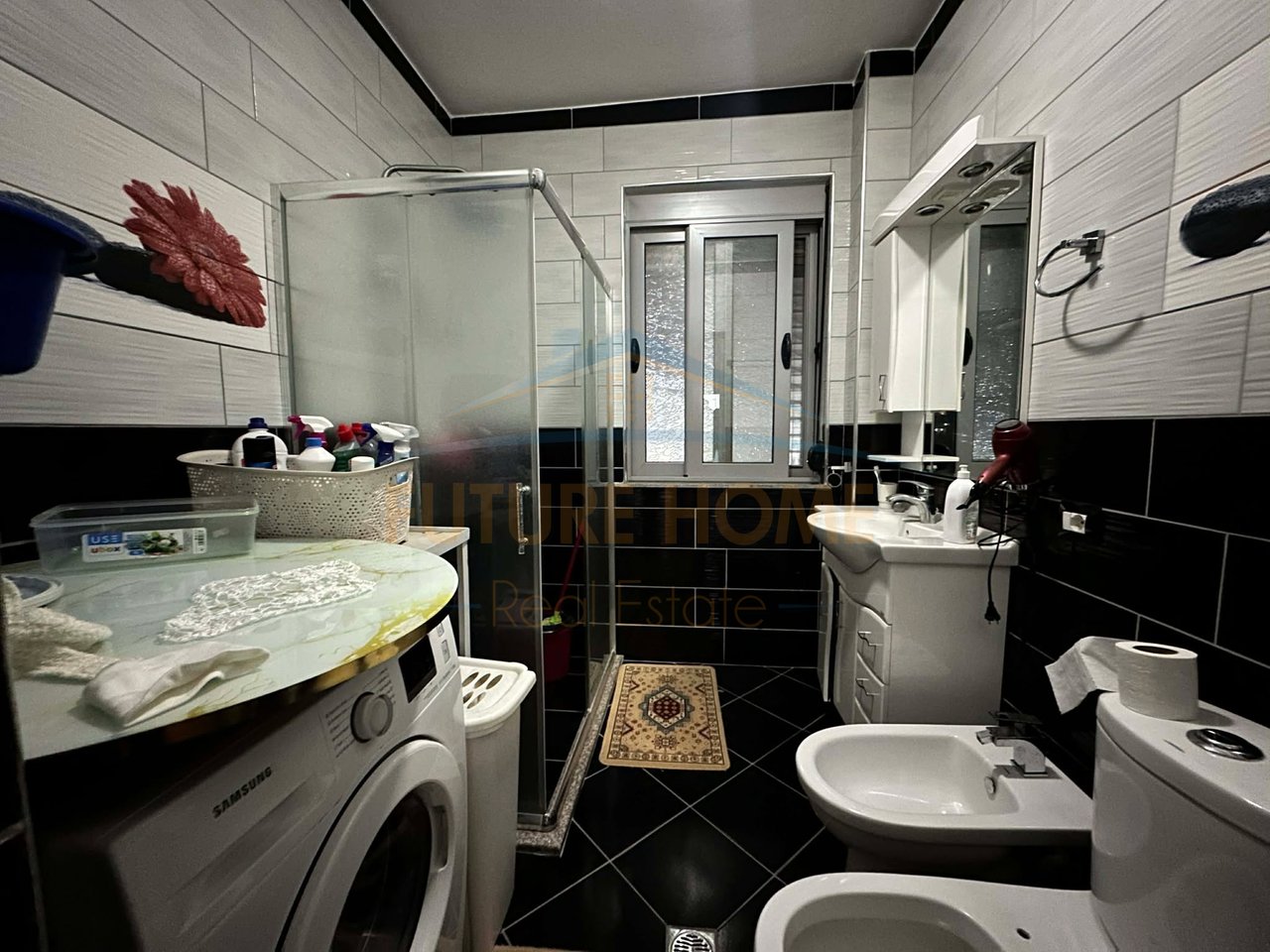 Qera , Apartament 2+1+2+Parkim , Unaza e re