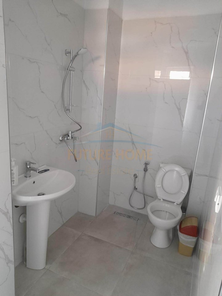 Qera, Apartament 2+1+2, Sheshi Wilson, Tiranë