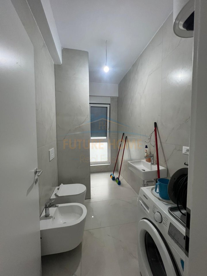 Qera, Apartament 2+1+Post Parkimi, Fresku, Tirane.