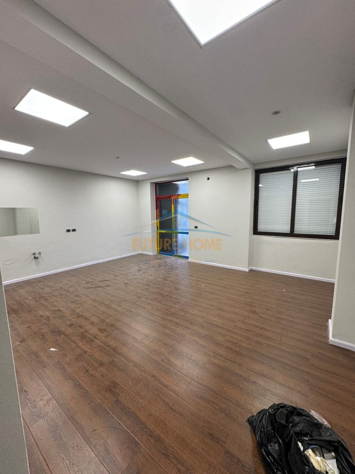 Qera, Ambient për Zyra,Ali Demi,Tiranë