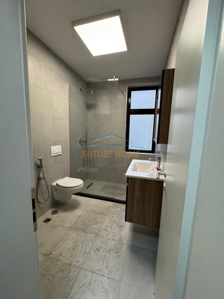 Qera, Ambient për Zyra,Ali Demi,Tiranë