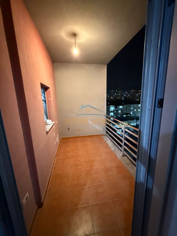 Qera, Apartament 1+1, Kombinat, Tiranë
