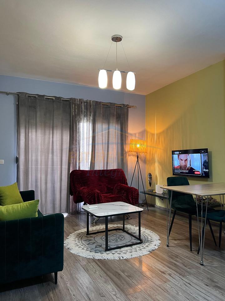 Qera, Apartament 1+1, Unaza e Re, Tiranë.