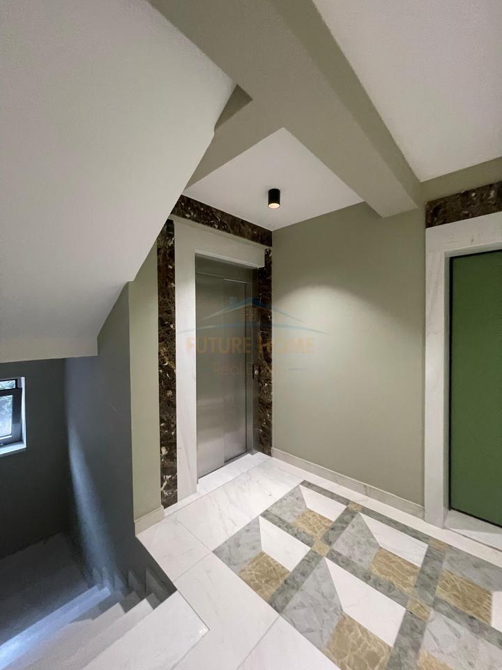 For sale, Apartment 1+1, Dervish Hekali Street, Red School, Tirana