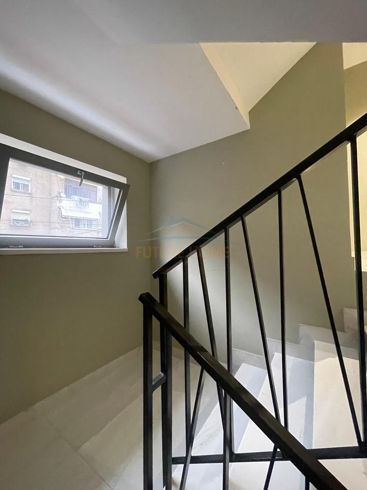 For sale, Apartment 1+1, Dervish Hekali Street, Red School, Tirana
