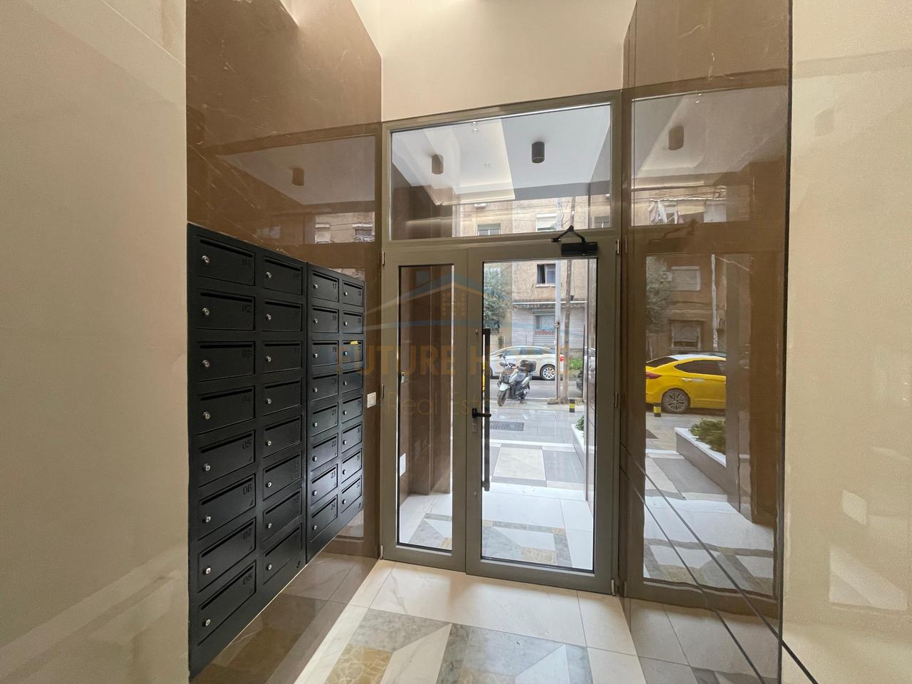 For sale, Apartment 1+1, Dervish Hekali Street, Red School, Tirana