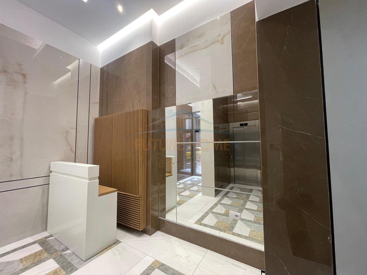 For sale, Apartment 1+1, Dervish Hekali Street, Red School, Tirana