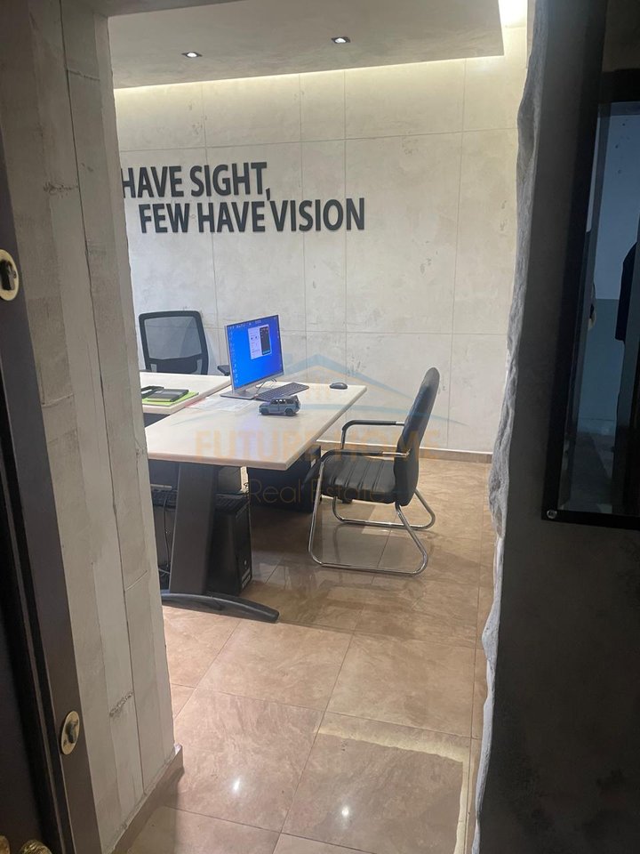 Affitto, Locale per Uffici, Stazione Ferroviaria, Tirana