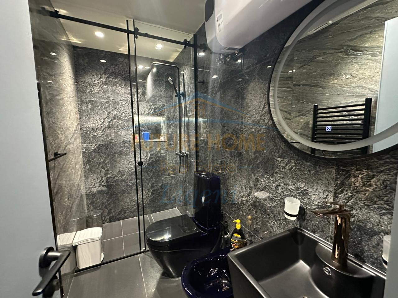 Shitet, Apartament 1+1, Shallvaret, Tiranë