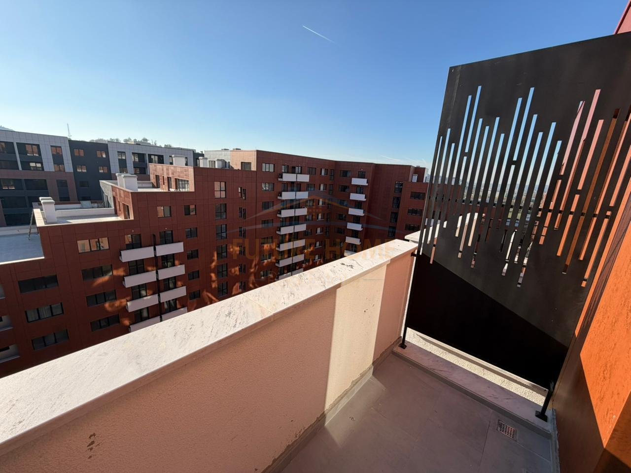 Shitet, Apartament 1+1, Urban Gate, Unaza e Re.