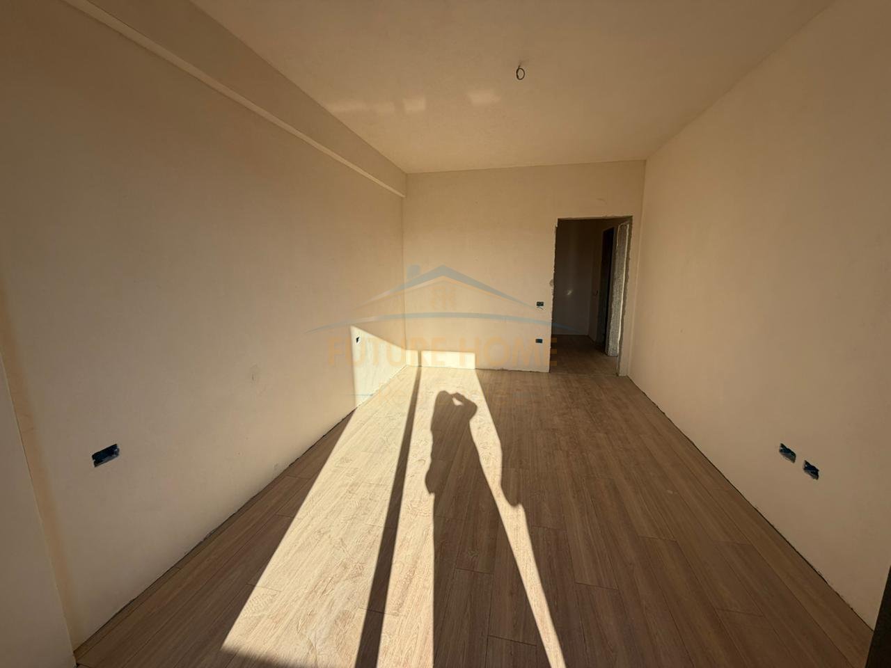 Shitet, Apartament 1+1, Urban Gate, Unaza e Re.