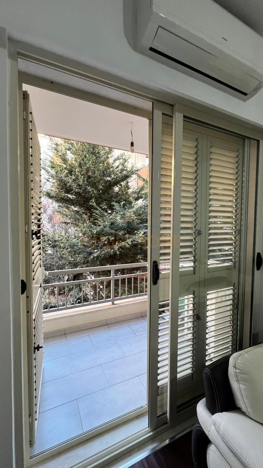 In vendita, Appartamento 1+1, Fresku, Tirana