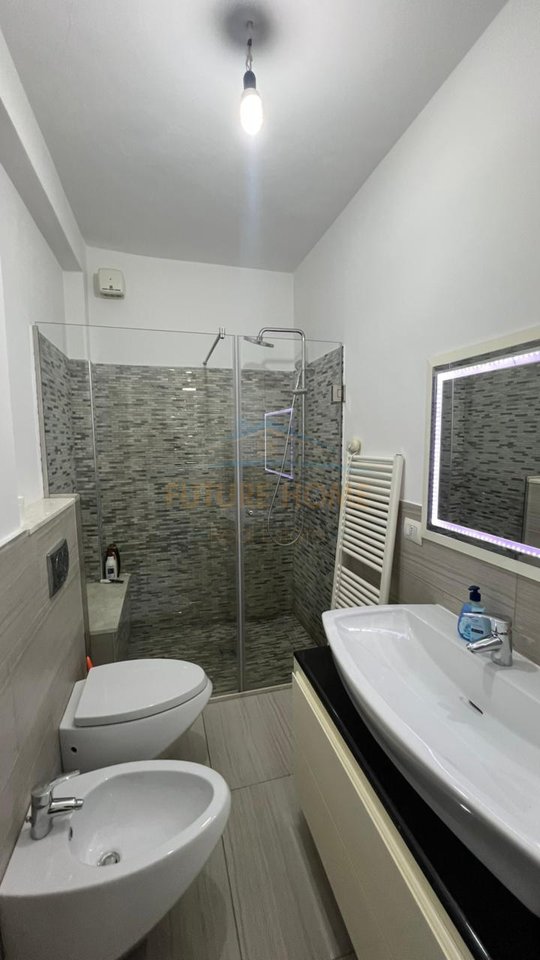 In vendita, Appartamento 1+1, Fresku, Tirana