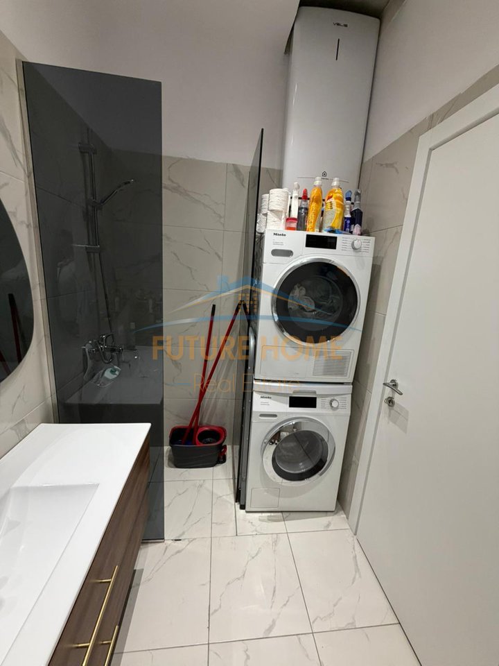 For sale, 2+1+2 Apartment, Henke Complex, Tirana.