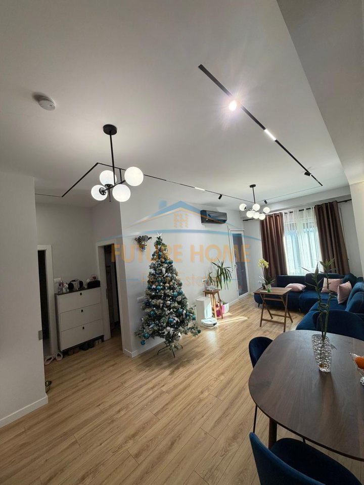 For sale, 2+1+2 Apartment, Henke Complex, Tirana.