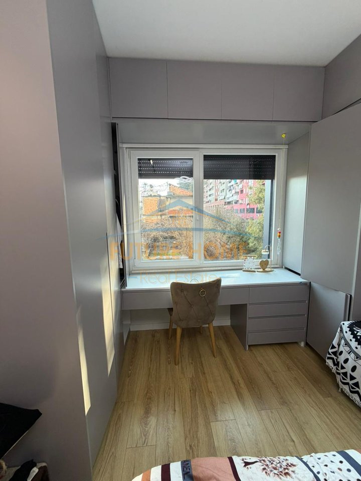 For sale, 2+1+2 Apartment, Henke Complex, Tirana.