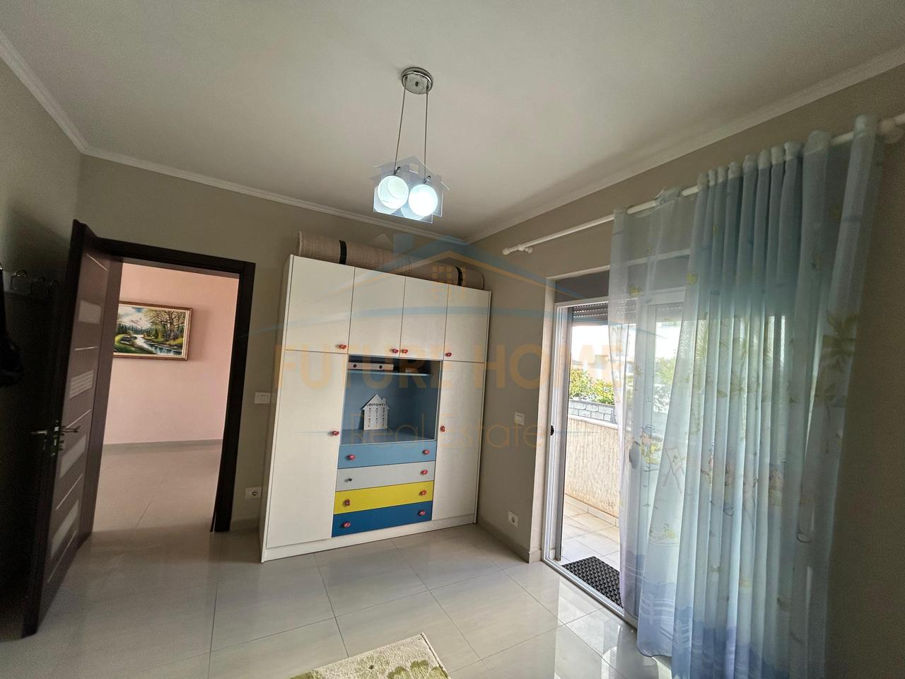 Rent, Private House 3+1+2+Storage+Garage, Neighborhood No.8, Durres