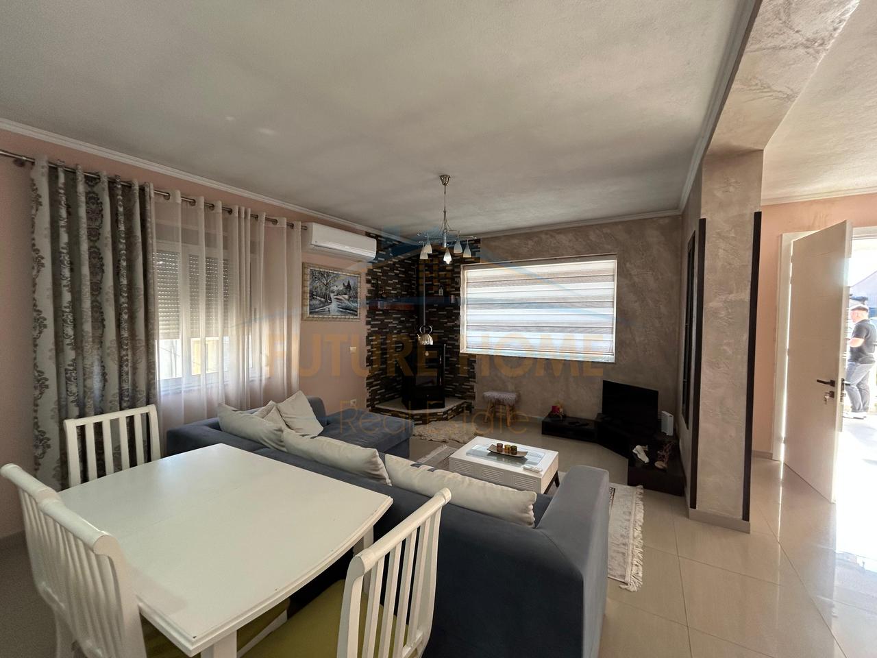 Rent, Private House 3+1+2+Storage+Garage, Neighborhood No.8, Durres