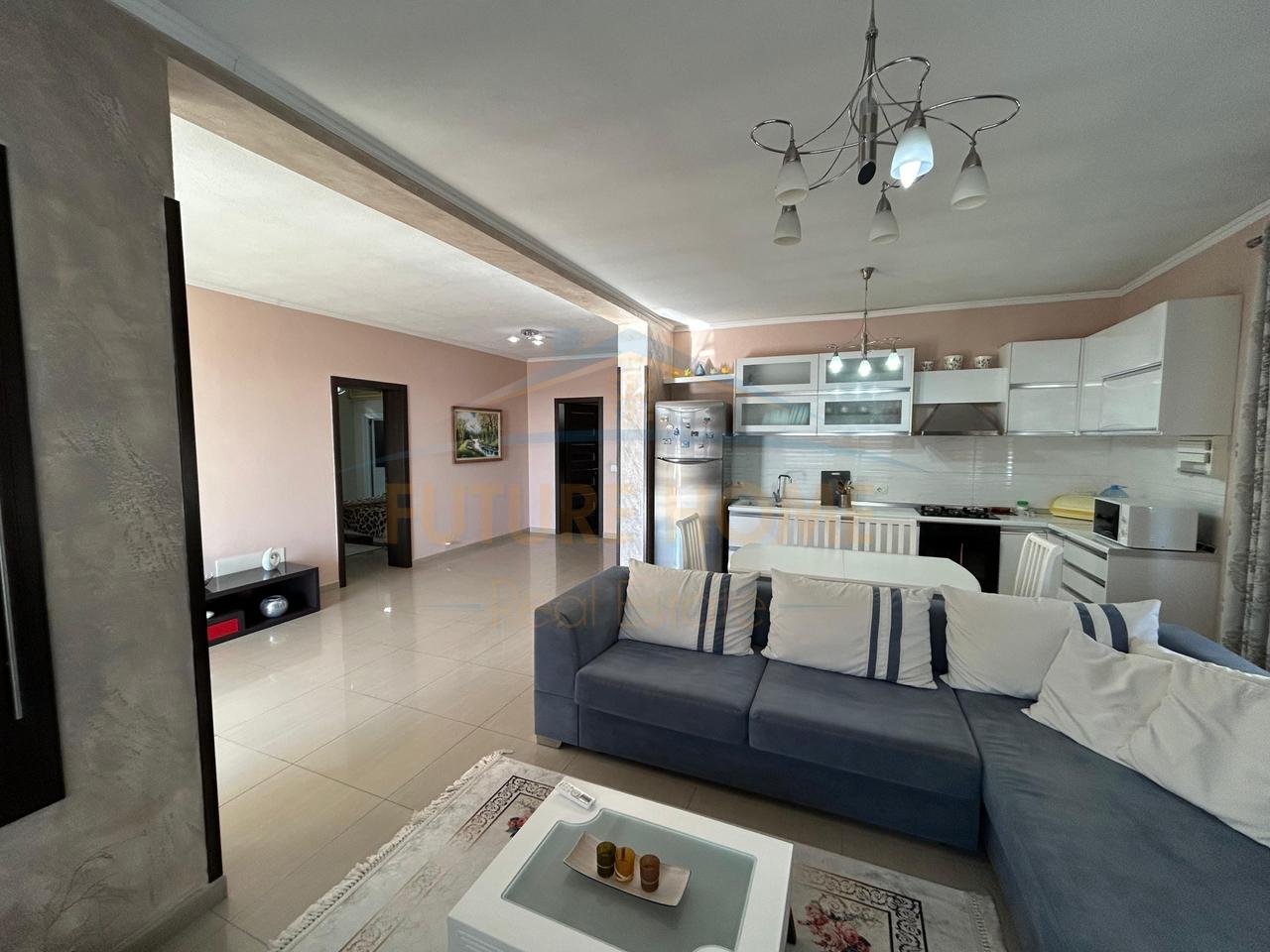 Rent, Private House 3+1+2+Storage+Garage, Neighborhood No.8, Durres