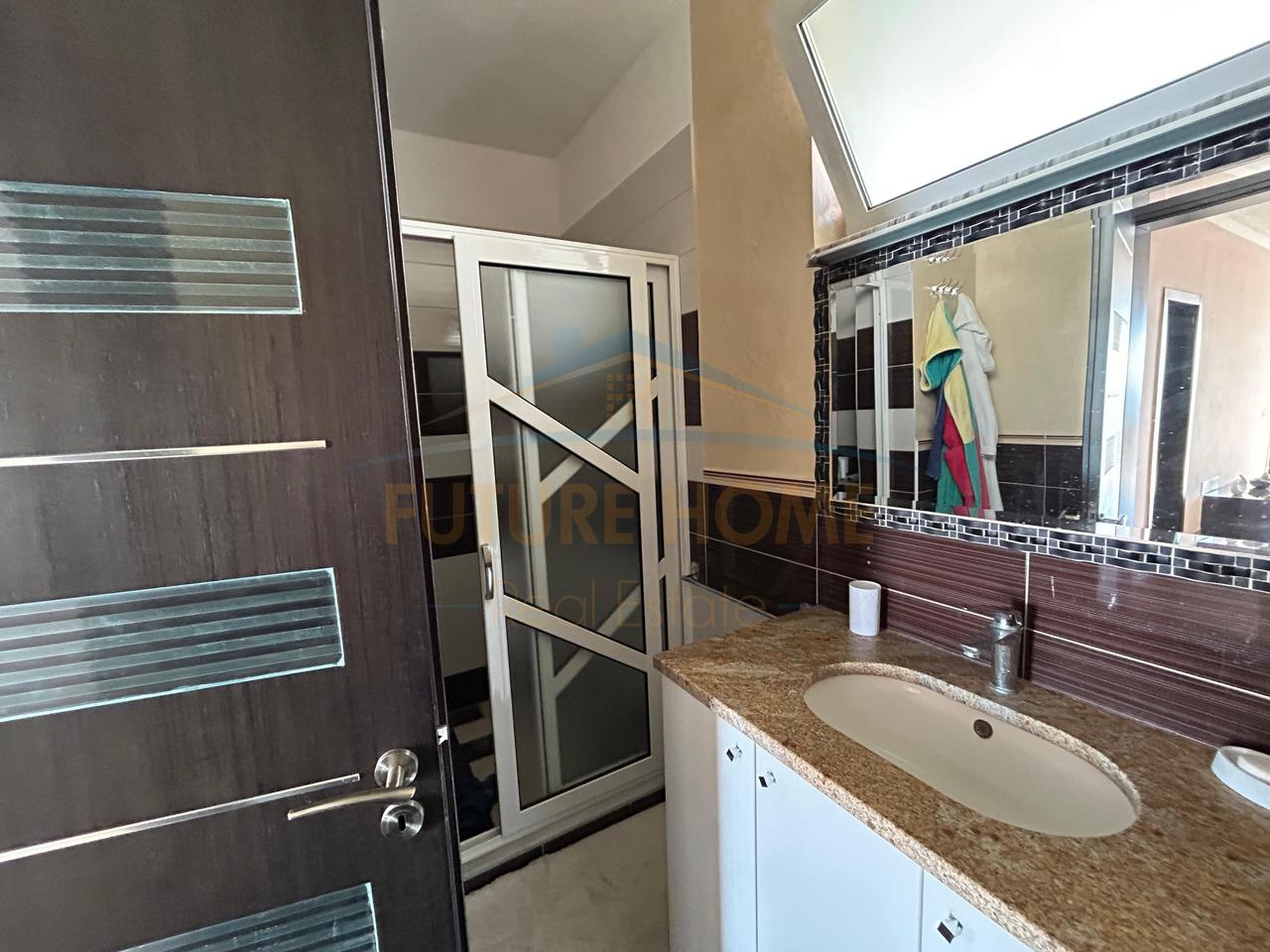 Rent, Private House 3+1+2+Storage+Garage, Neighborhood No.8, Durres