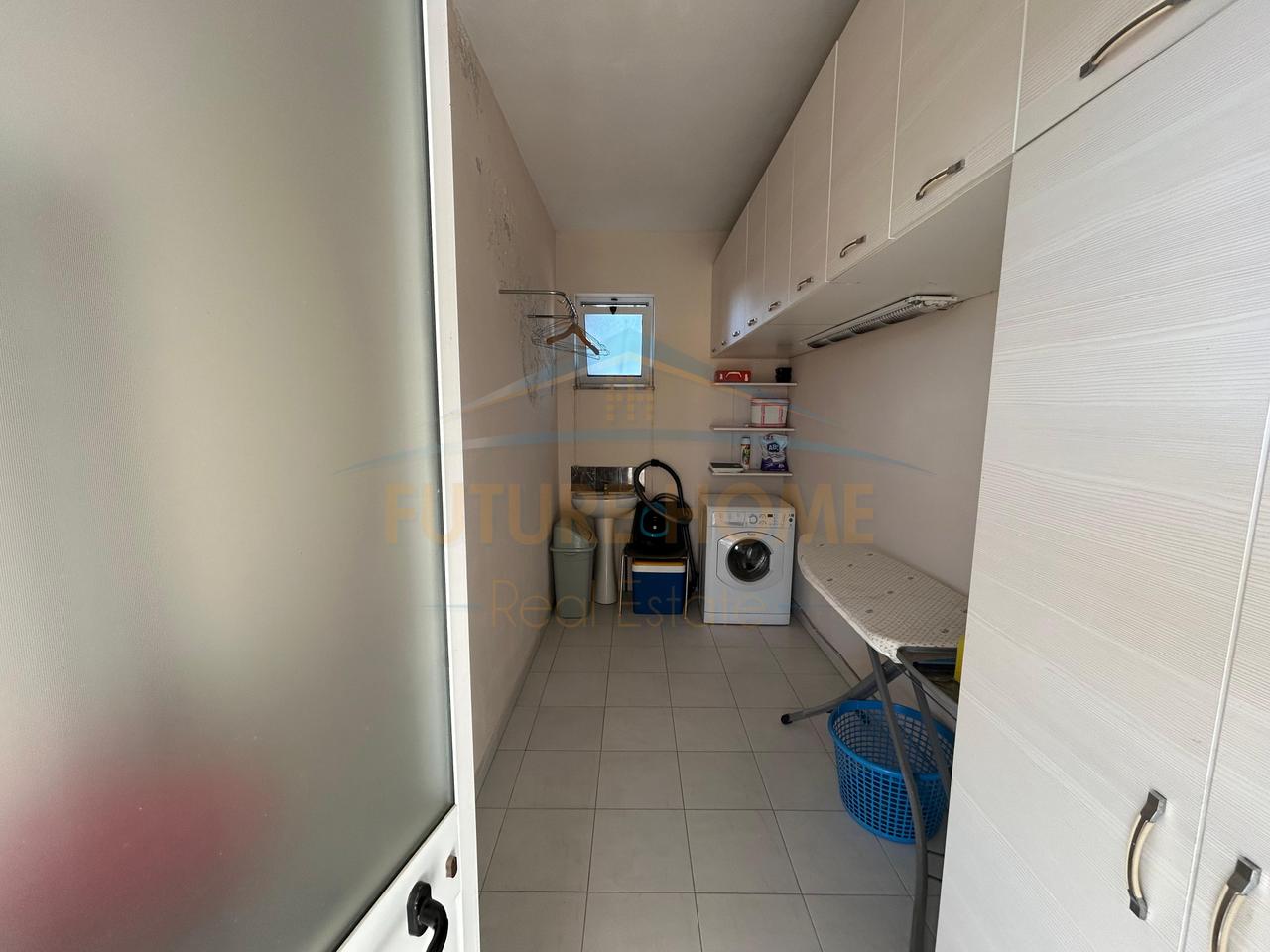 Rent, Private House 3+1+2+Storage+Garage, Neighborhood No.8, Durres