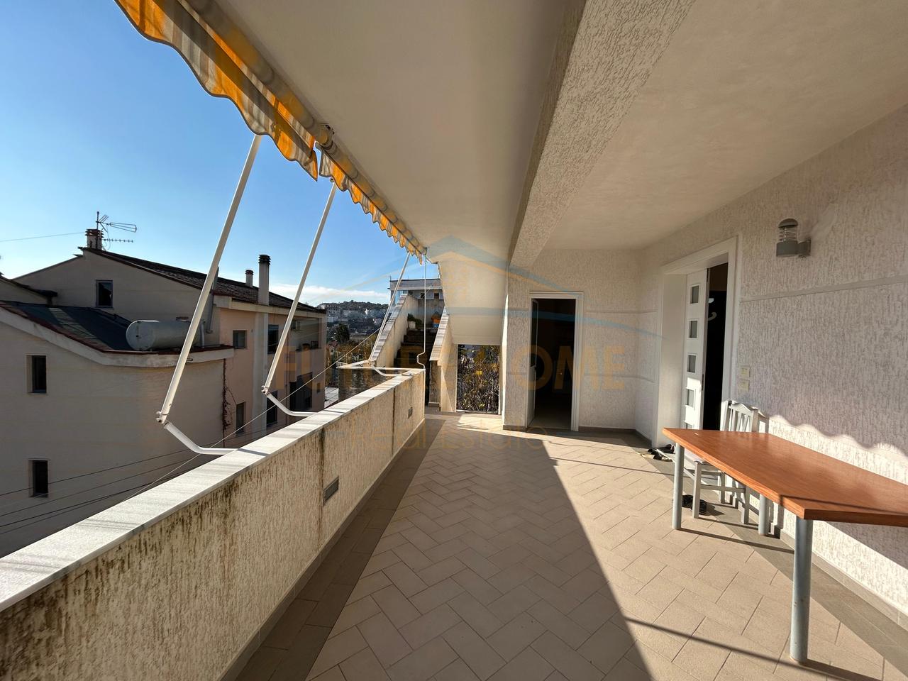 Rent, Private House 3+1+2+Storage+Garage, Neighborhood No.8, Durres