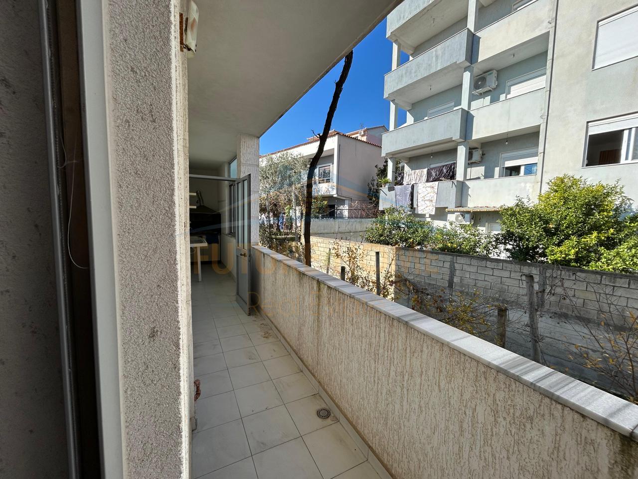 Rent, Private House 3+1+2+Storage+Garage, Neighborhood No.8, Durres