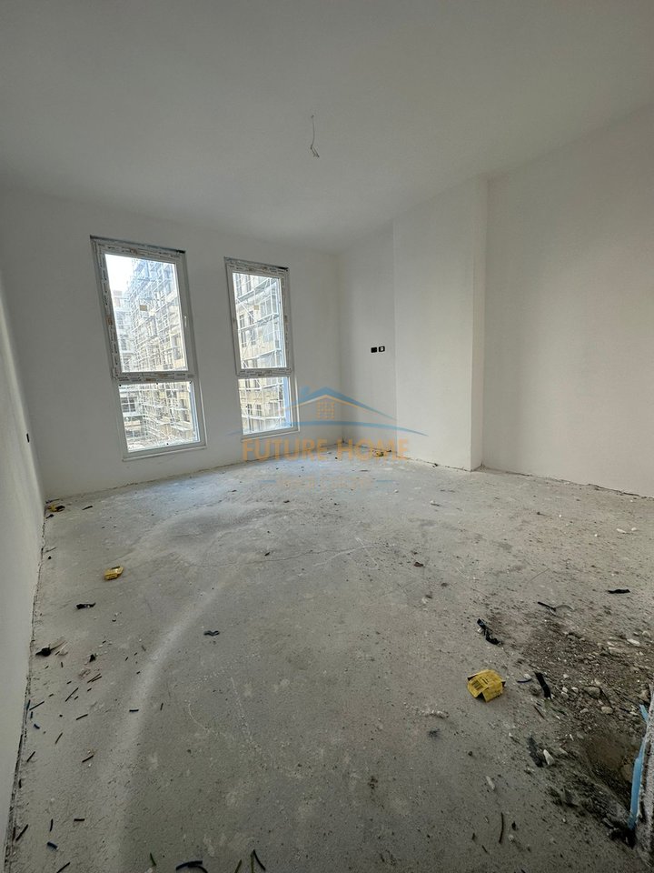 Shitje, Apartament 1+1, Kompleksi Univers City, Tiranë.