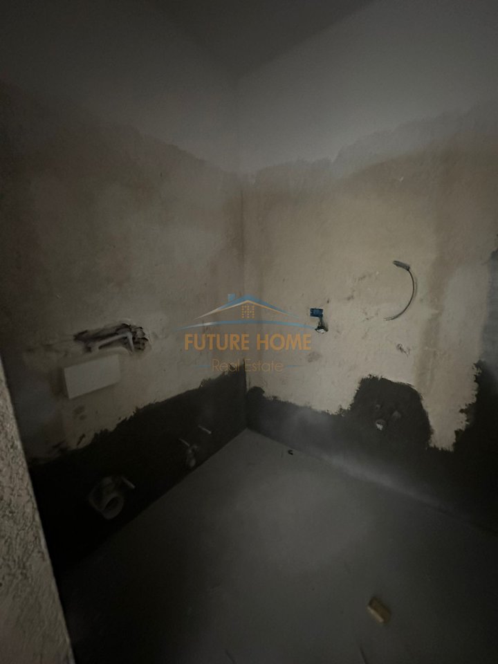 Shitje, Apartament 1+1, Kompleksi Univers City, Tiranë.