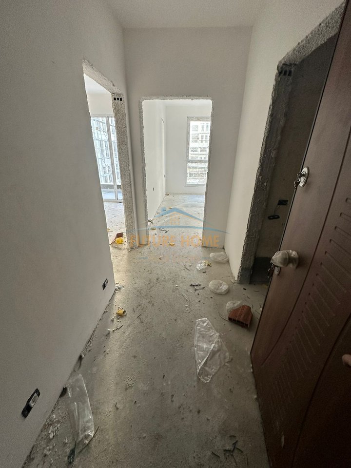 Shitje, Apartament 1+1, Kompleksi Univers City, Tiranë.