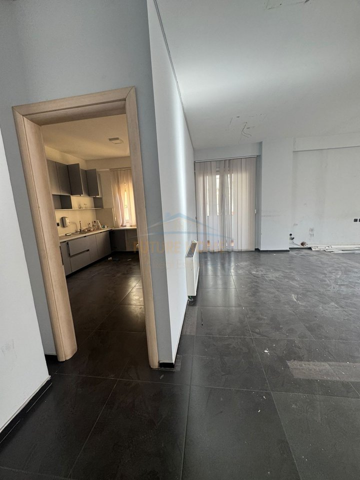 Affitto, Spazio Ufficio, Viale Gjergj Fishta, Tirana.