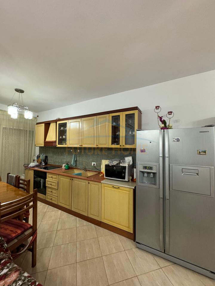 Affitto, Appartamento 2+1, Fresk, Tirana